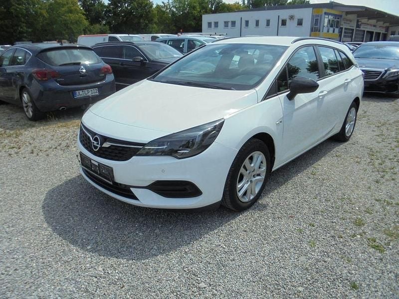Weiß Gebraucht 2021 Opel Astra Edition Kombi | 13.950 € (Superpreis) - Bild 1/4