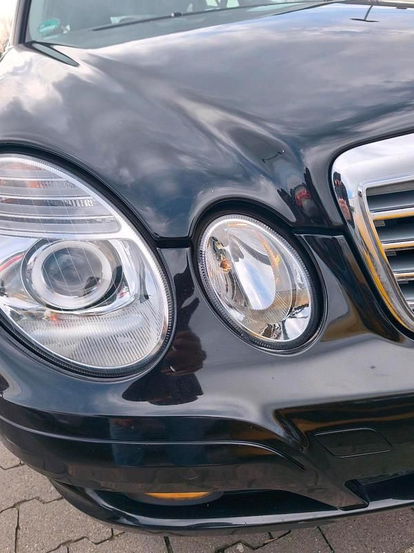 Gebraucht Mercedes E200 184 PS (135 kW) 2008 Schwarz Kombi