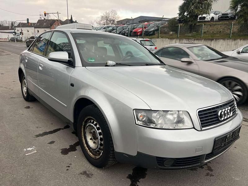 Gebraucht Audi A4 102 PS (75 kW) 2002 Silber Limousine