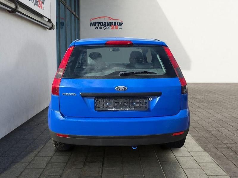 Gebraucht Ford Fiesta Ambiente 60 PS (44 kW) 2003 Azorenblau Kleinwagen