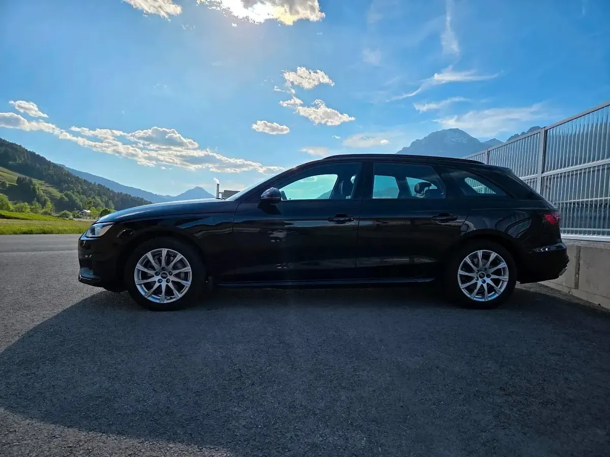 Gebraucht Audi A4 204 PS (150 kW) 2021 Schwarz Kombi