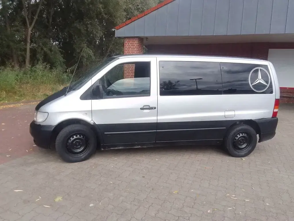 Gebraucht Mercedes Vito 136 PS (100 kW) 2002 Silber Van