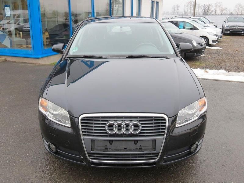 Gebraucht Audi A4 Comfort 131 PS (96 kW) 2006 Schwarz Limousine