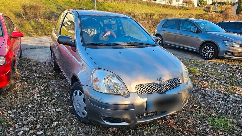 Gebraucht Toyota Yaris 65 PS (47 kW) 2005 Grau Kleinwagen