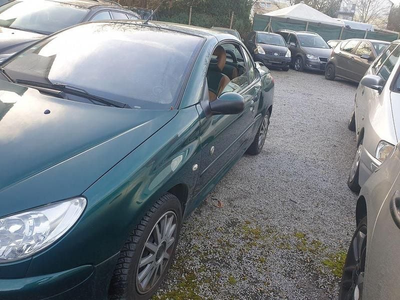 Gebraucht Peugeot 206 CC Platinum 109 PS (80 kW) 2003 Cabrio