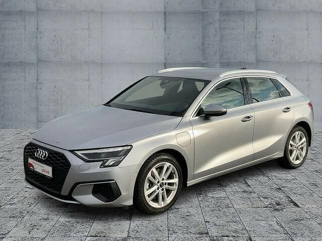 Gebraucht Audi A3 Ambiente 150 PS (110 kW) 2023 Silber Limousine