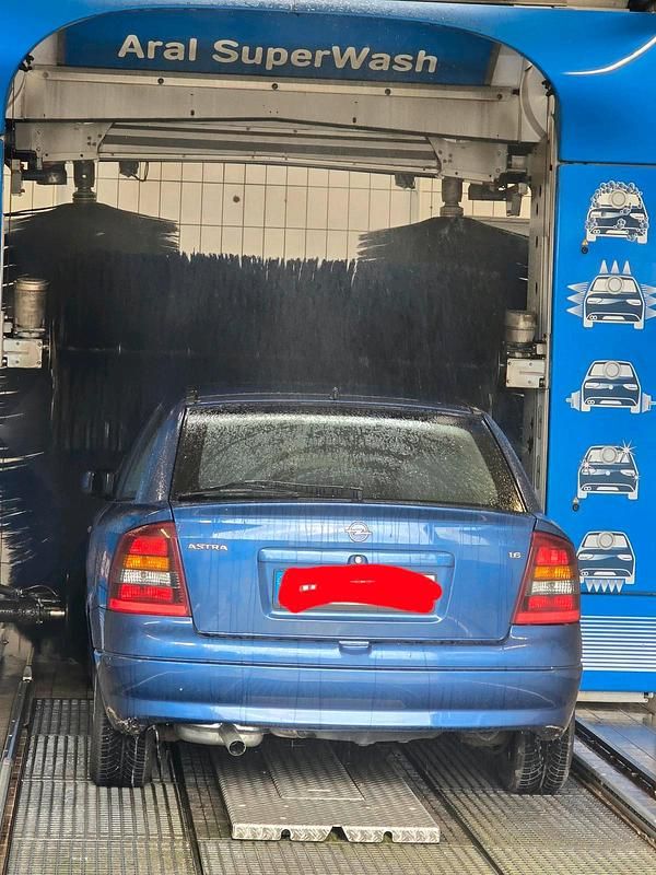 Blau Gebraucht 2002 Opel Astra Limousine | 2.150 € (Fairer Preis) - Bild 1/4