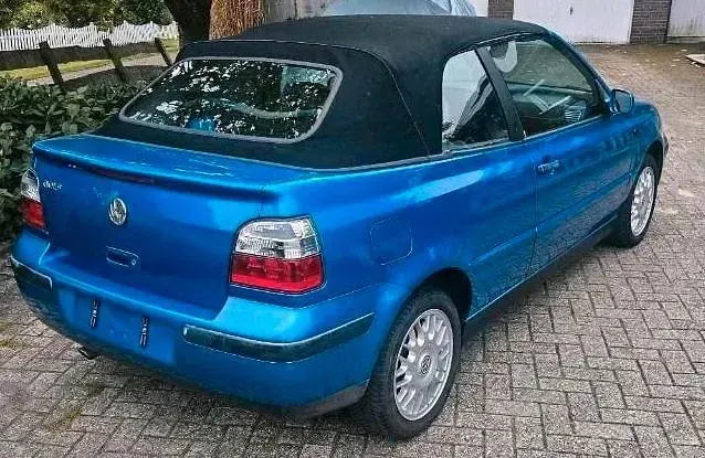 Gebraucht VW Golf 101 PS (74 kW) 2000 Blau Cabrio