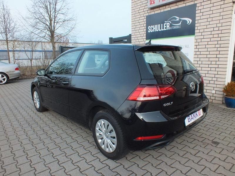 Gebraucht VW Golf VII 86 PS (63 kW) 2018 Schwarz Limousine
