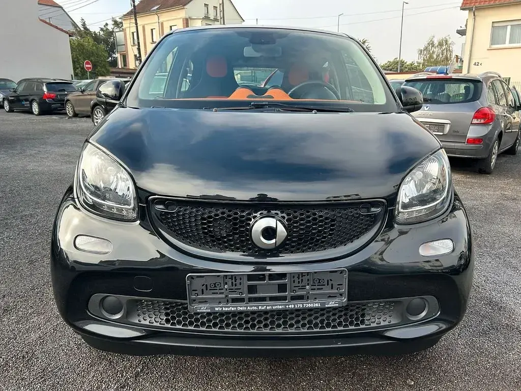 Gebraucht Smart ForFour 71 PS (52 kW) 2015 Schwarz Kleinwagen