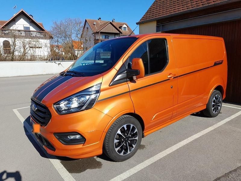 Gebraucht Ford Transit Custom Sport 170 PS (125 kW) 2019 Orange Van