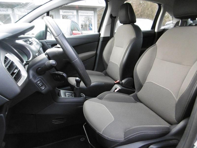 Gebraucht Citroën C3 Tendance 68 PS (50 kW) 2013 Grau Kleinwagen