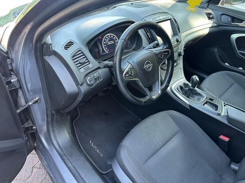 Grau Gebraucht 2017 Opel Insignia Limousine | 5.300 € (Superpreis) - Bild 1/4