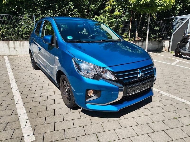 Blau Gebraucht 2021 Mitsubishi Space Star Spirit Limousine | 7.350 € (Guter Preis) - Bild 1/4