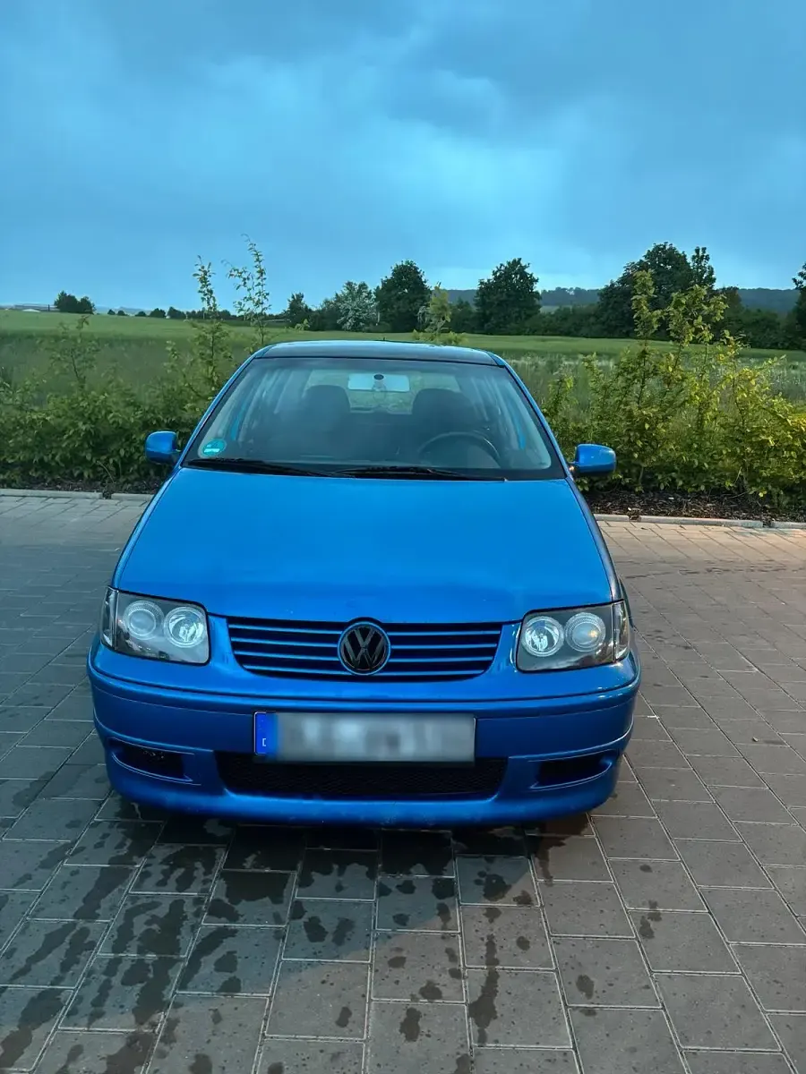 Gebraucht VW Polo 60 PS (44 kW) 2001 Blau Kleinwagen