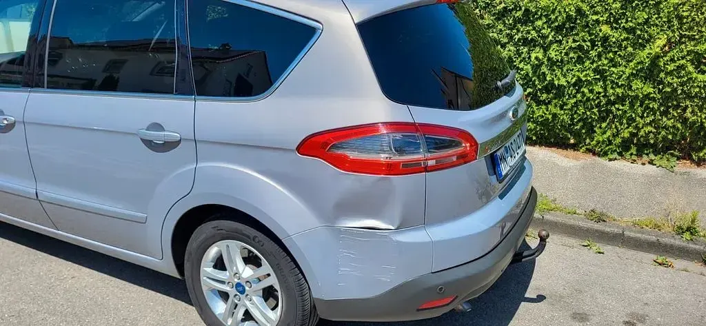 Gebraucht Ford S-MAX Titanium 140 PS (102 kW) 2011 Grau Van / Kleinbus