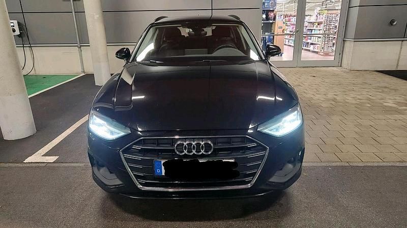 Gebraucht Audi A4 136 PS (100 kW) 2020 Schwarz Kombi