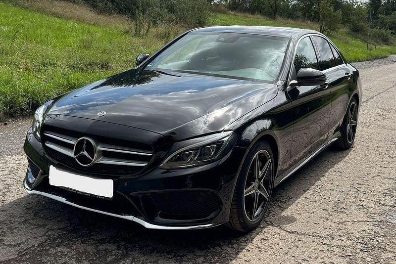 Schwarz Gebraucht 2018 Mercedes C250 Edition Limousine | 26.900 € (Fairer Preis) - Bild 1/4