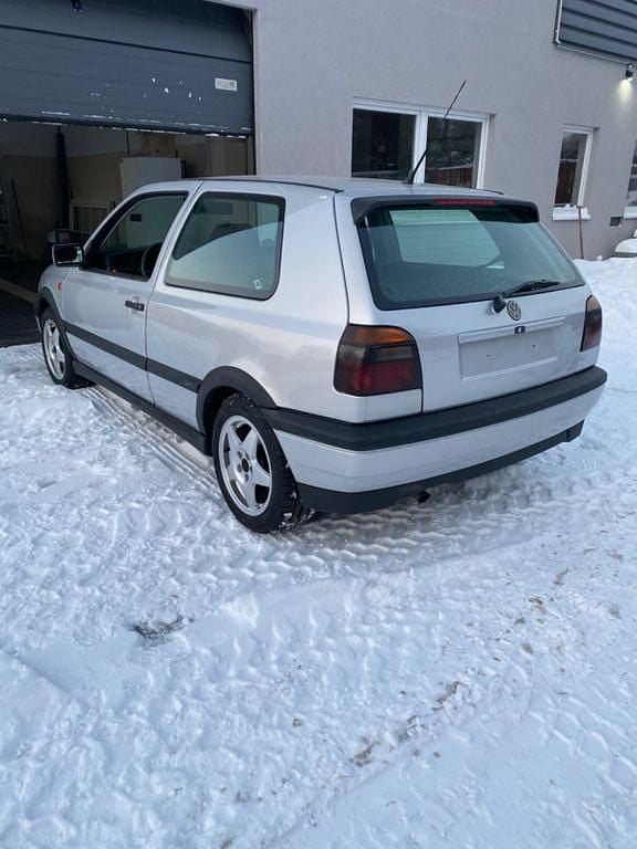 Grau Gebraucht 1994 VW Golf III GTI | 9.900 € - Bild 1/4