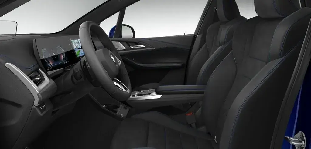 Gebraucht BMW 220 Active Tourer M Sport 156 PS (114 kW) 2023 Blau Van / Kleinbus