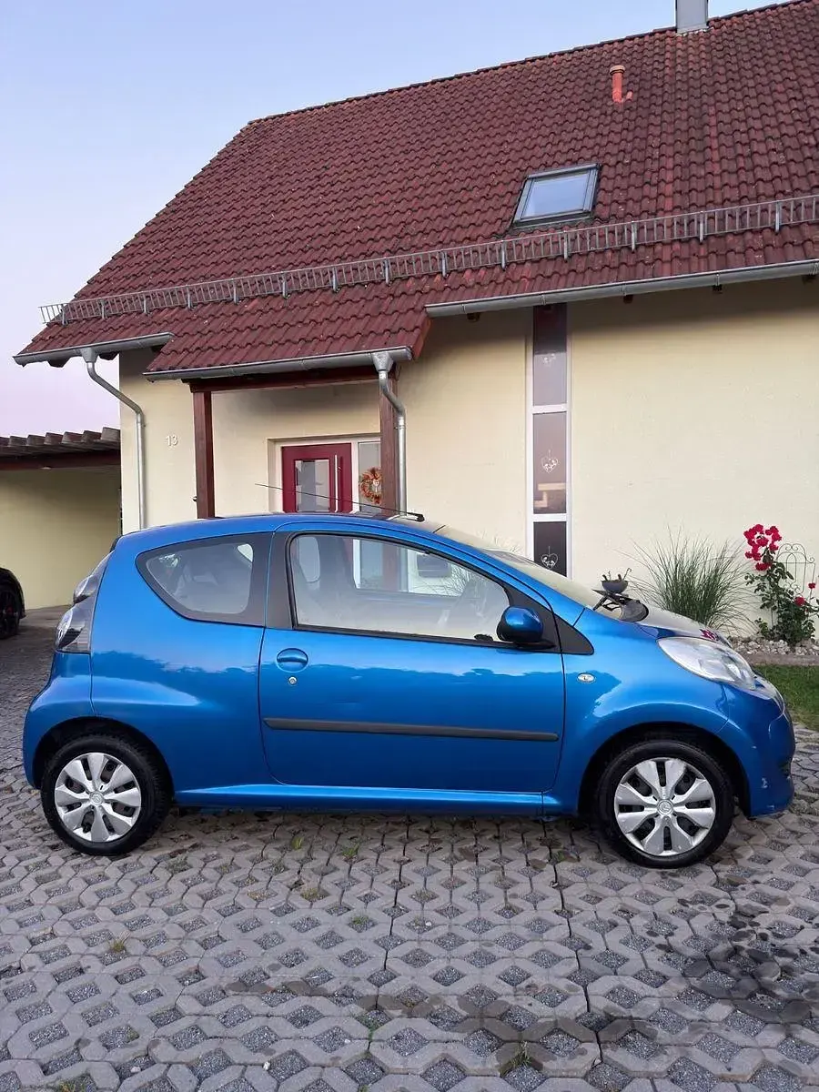 Gebraucht Citroën C1 Style 68 PS (50 kW) 2011 Blau Kleinwagen