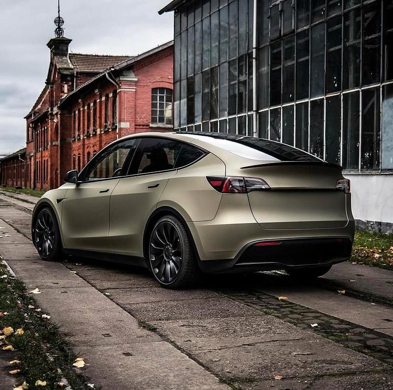 Occasion Tesla Model Y Performance 392 kW (534 ch) 2022 Andere farben SUV