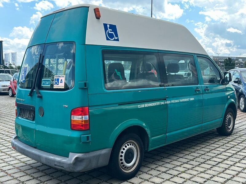Gebraucht VW T5 131 PS (96 kW) 2008 Grün Van