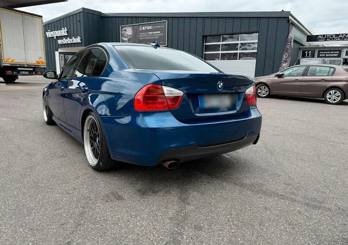 Gebraucht BMW 318 M Sport 129 PS (94 kW) 2007 Blau Limousine