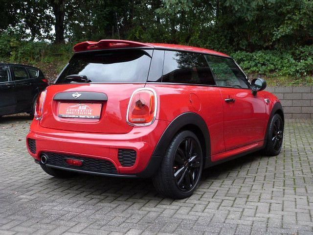 Gebraucht Mini John Cooper Works 102 PS (75 kW) 2016 Rot Kleinwagen