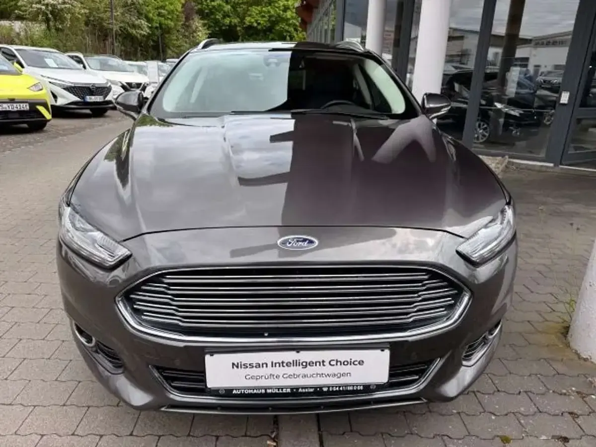 Gebraucht Ford Mondeo Titanium 203 PS (149 kW) 2016 Magneticgrau (metallic) Kombi