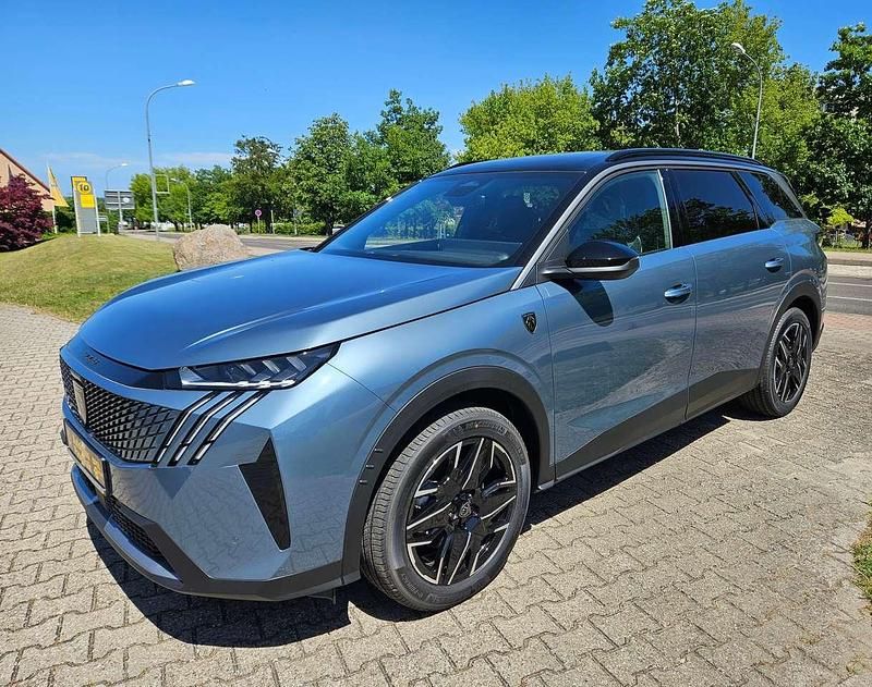Ingaro blau metallic Neu 2025 Peugeot 5008 GT Van / Kleinbus | 36.990 € (Superpreis) - Bild 1/4