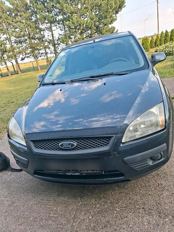 Blau Gebraucht 2007 Ford Focus Kombi | 890 € (Superpreis) - Bild 1/4