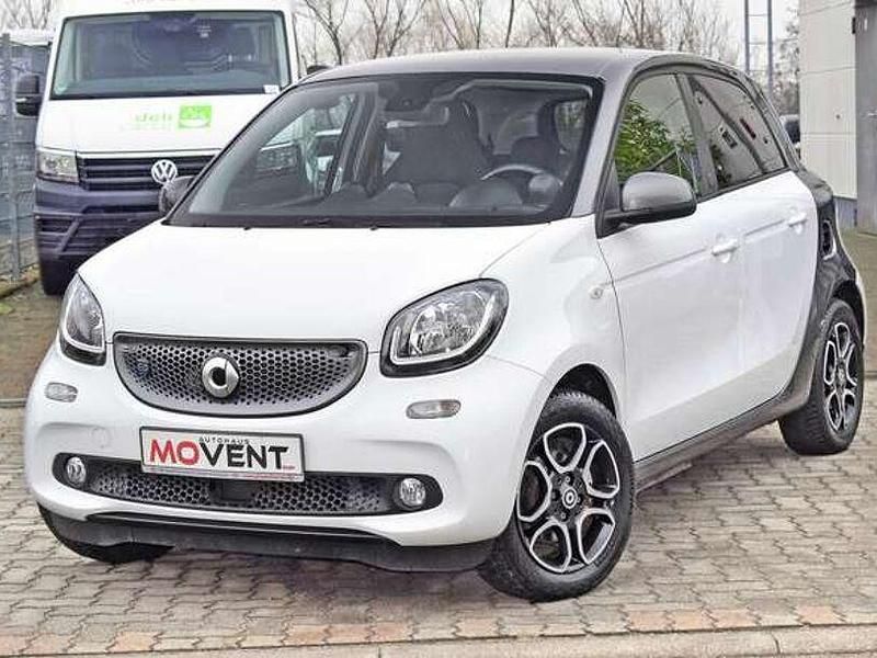 Gebraucht Smart ForFour Electric Drive Passion 60 kW (82 PS) 2019 Weiß Limousine