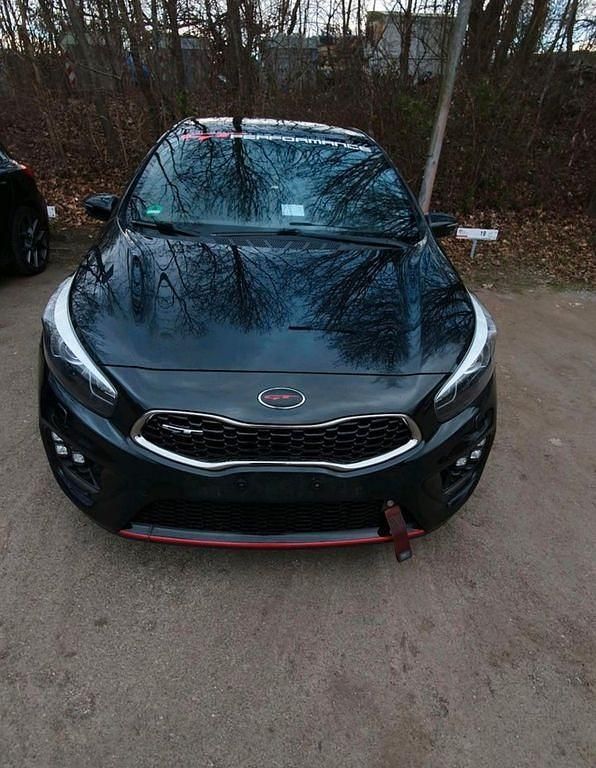 Gebraucht Kia Ceed GT-Track 204 PS (150 kW) 2016 Schwarz Kleinwagen