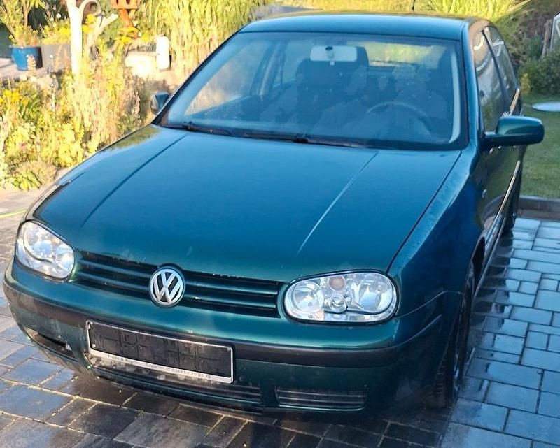Gebraucht 2002 VW Golf IV Basis Limousine | 950 € (Superpreis) - Bild 1/4