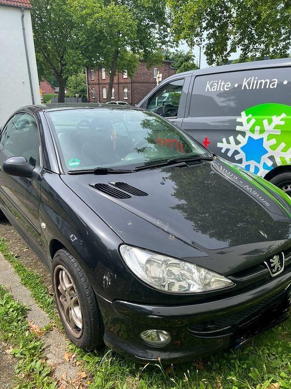 Schwarz Gebraucht 2006 Peugeot 206 CC Filou Cabrio | 1.000 € (Guter Preis) - Bild 1/4