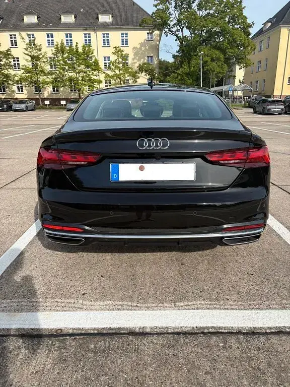 Gebraucht Audi A5 Sportback Advanced 204 PS (150 kW) 2021 Schwarz Kleinwagen