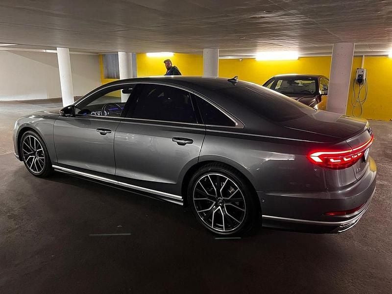 Gebraucht Audi A8 Ambiente 286 PS (210 kW) 2019 Grau Limousine