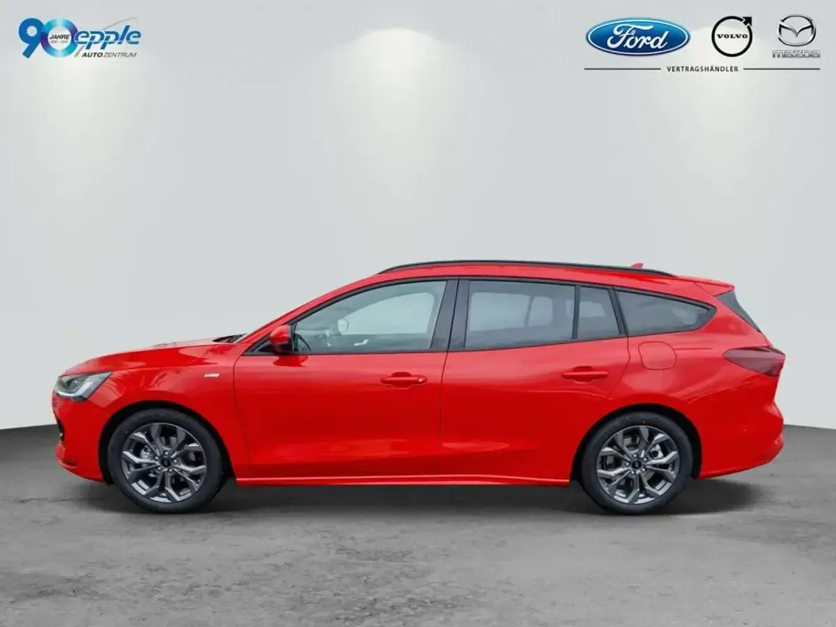 Gebraucht Ford Focus ST-Line 125 PS (91 kW) 2024 Race red Kombi
