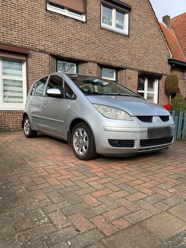 Gebraucht Mitsubishi Colt 95 PS (69 kW) 2006 Silber Kleinwagen