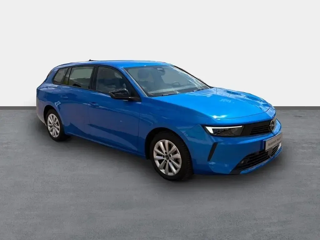 Gebraucht Opel Astra Enjoy 131 PS (96 kW) 2023 Blau Kleinwagen