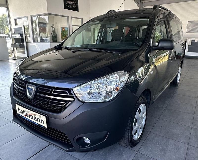 Grau Gebraucht 2018 Dacia Dokker Ambiance Van | 11.500 € (Etwas zu teuer) - Bild 1/4