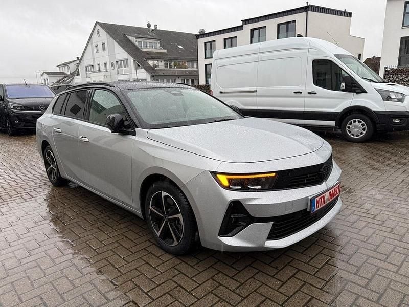 Gebraucht Opel Astra 131 PS (96 kW) 2025 Silber Kombi