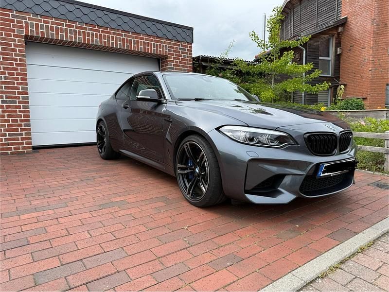 Grau Gebraucht 2018 BMW M2 M Performance Coupé | 44.800 € (Guter Preis) - Bild 1/4
