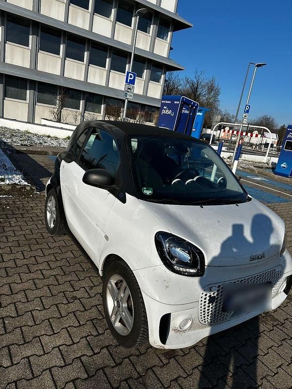 Gebraucht Smart ForTwo Coupé 60 kW (82 PS) 2022 Weiß Coupé
