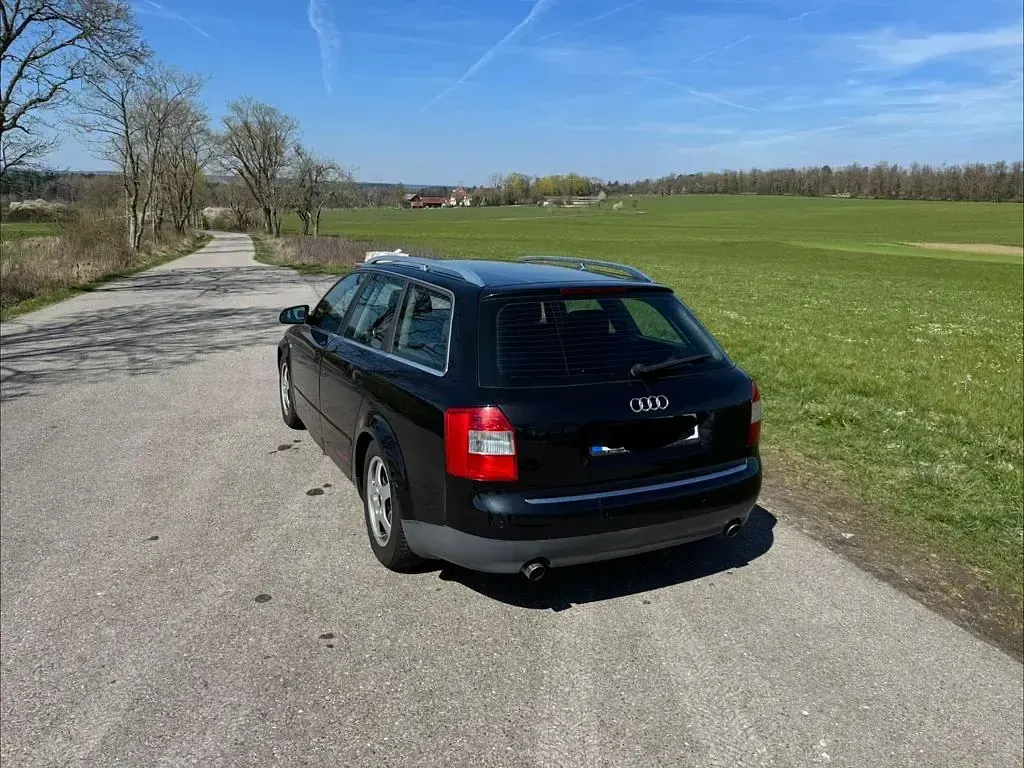 Gebraucht Audi A4 150 PS (110 kW) 2002 Schwarz Kombi