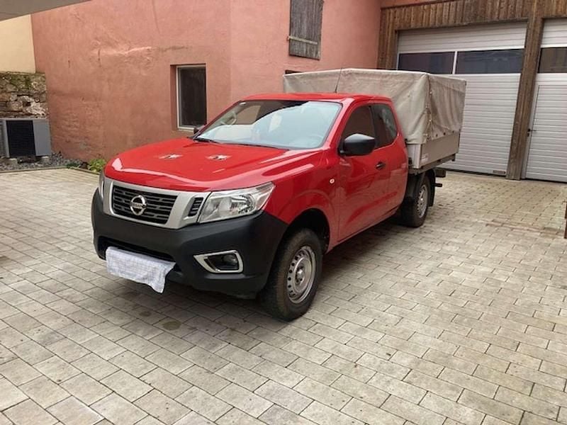 Gebraucht Nissan Navara Visia 163 PS (119 kW) 2016 Rot Abholung