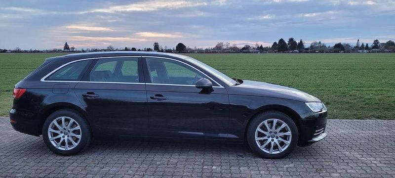 Gebraucht Audi A4 Ambiente 150 PS (110 kW) 2018 Schwarz Kombi