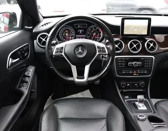 Gebraucht Mercedes GLA45 AMG AMG 360 PS (264 kW) 2015 Kosmosschwarz SUV