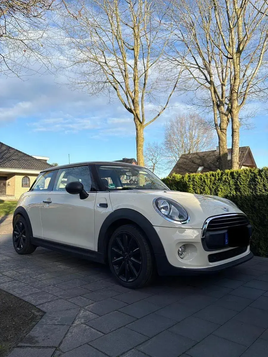 Second-hand Mini ONE 102 CP (75 kW) 2016 Alb Hatchback